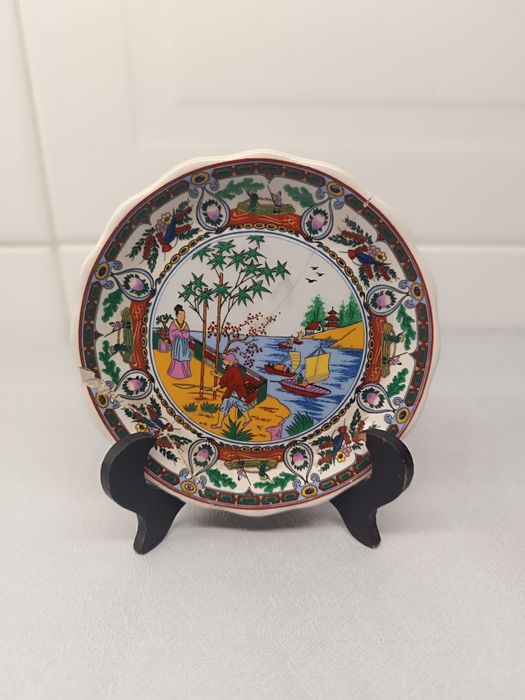 Prato Decorativo Porcelana Chinesa Antiga. Macau. 10 cm