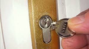 Вскрытие дверей, замков, сейфов, авто. Днепр