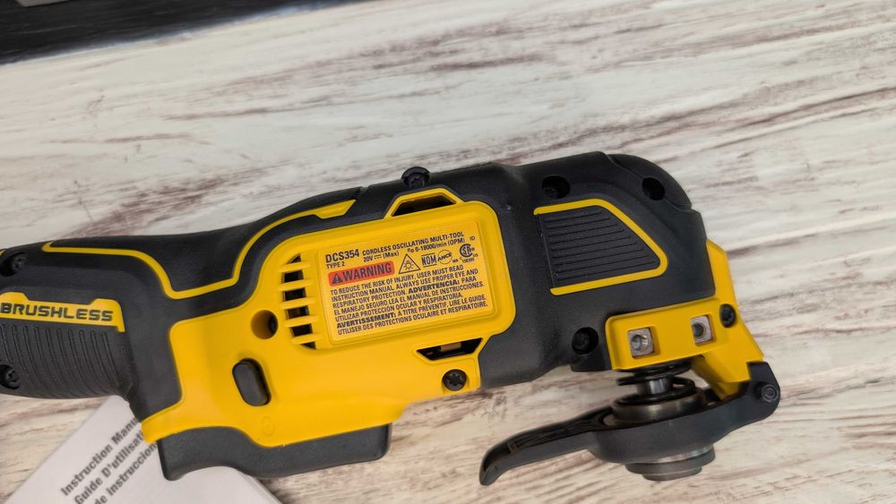Безщіточній Мультитул реноватор DeWalt DCS354
