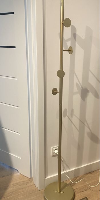 Wieszak kolor zloty metal