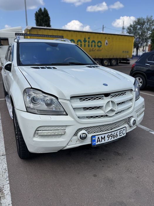Продаж/ обмін Aвтомобіль Mersedes GL 450  2010  можливо обмін на земельну ділянку в Житомирі
