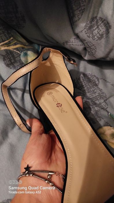 Sandalias pretas