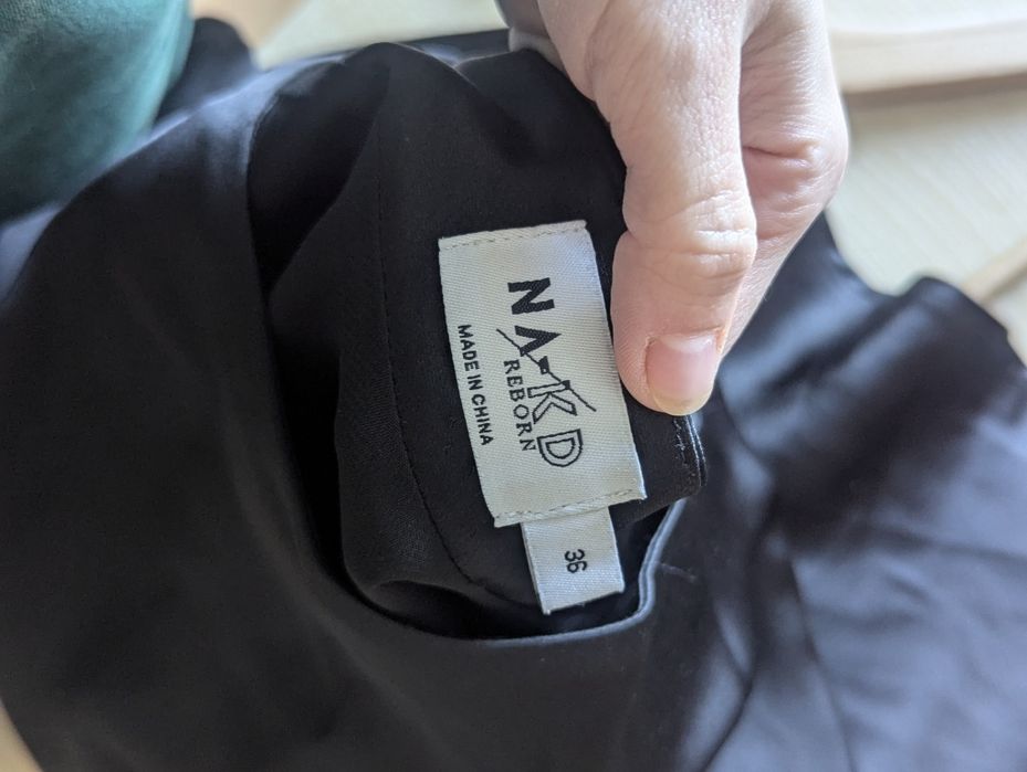 Спідниця NA-KD Mini Satin Skirt