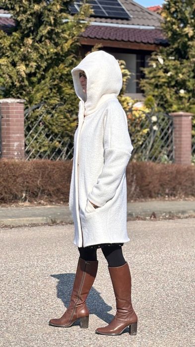 Naturalny damski płaszcz  36 kaptur 100% wełna parzona wool merino