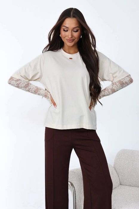 Bluzka ecru z koronkowymi rękawami Trendy by Sobiertex rozmiar uni