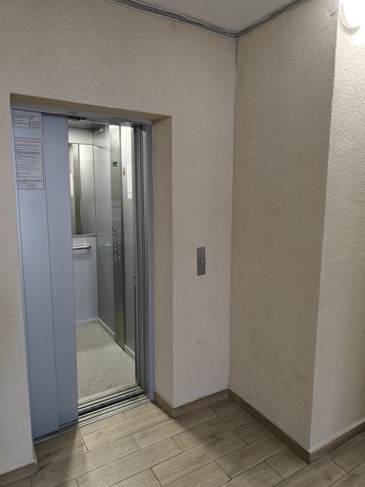 Продаж 2 к. ВИГІДНА ЦІНА. Район Дружба