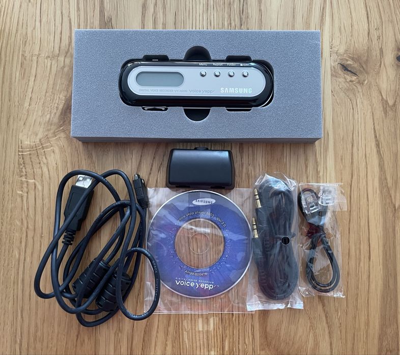 Цыфровой Диктофон Samsung VY- H200