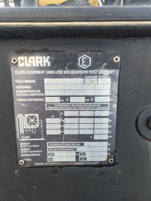 Wózek widłowy ,Sztaplarka CLARK c500