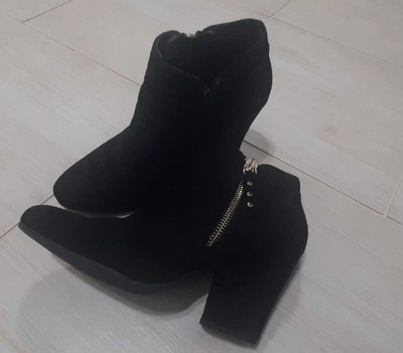 Eleganckie czarne  buty