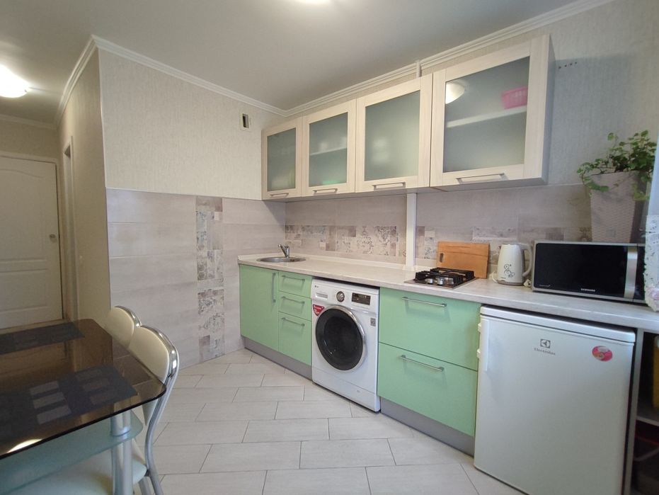 1-кімнатна, Липківського 3, 5 хв залізничний вокзал, від власника