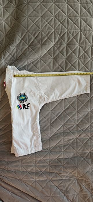 Strój do taekwondo dla dziecka