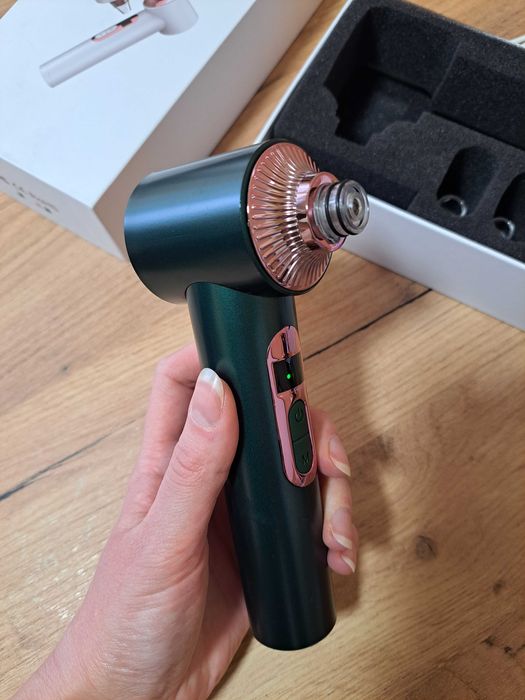 Очищувач шкіри та пор AIMED вакуумний з камерою