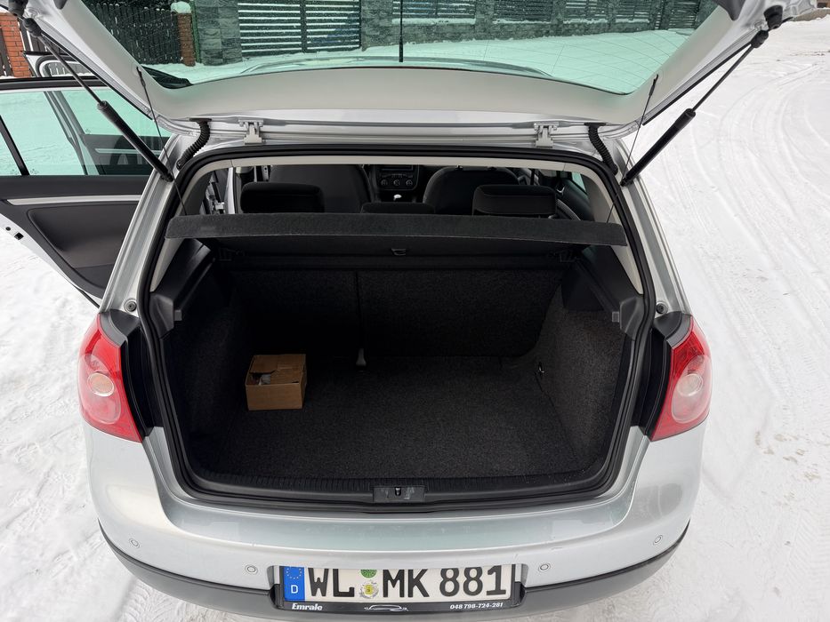 Volkswagen Golf V 1.6 Benzyna 102 KM | 2008 | Wersja UNITED