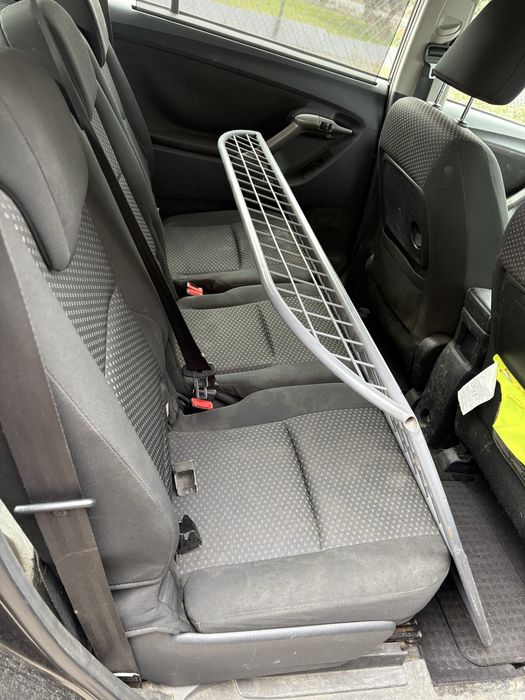 Toyota Verso minivan 2009 2.2 D-4D