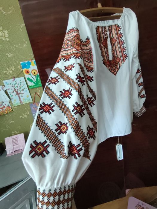 Вишиванка жіноча
