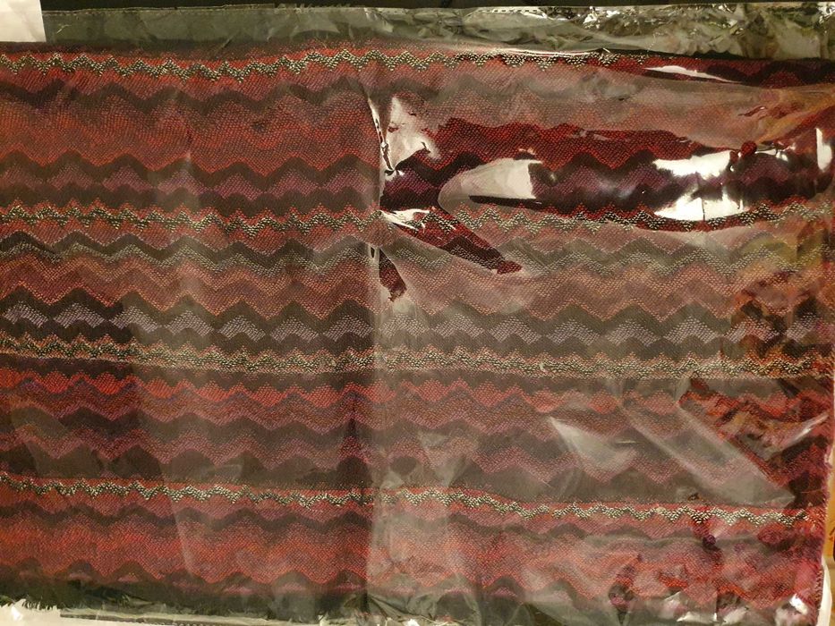 Szal z frędzlami,najmodniejszy odcień, Nowy,