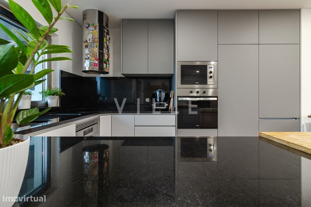 Apartamento T3 Semi-Novo Com Garagem