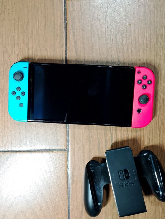Nintendo swith OLED 64GB