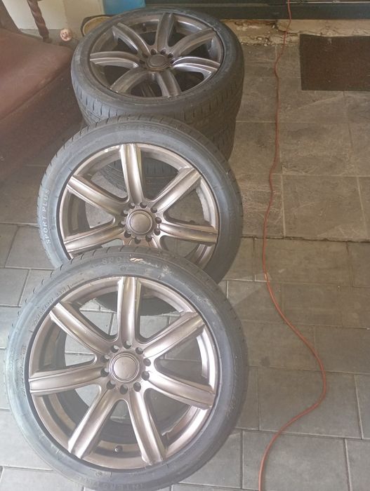 Sprzedam opony do samochodu  Subaru impreza sprzedam całość