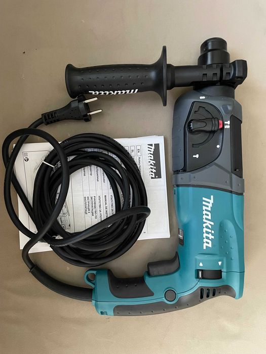 Перфоратор Makita HR2470