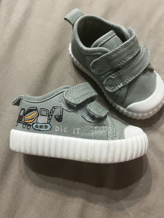 Кеди дитячі 18р