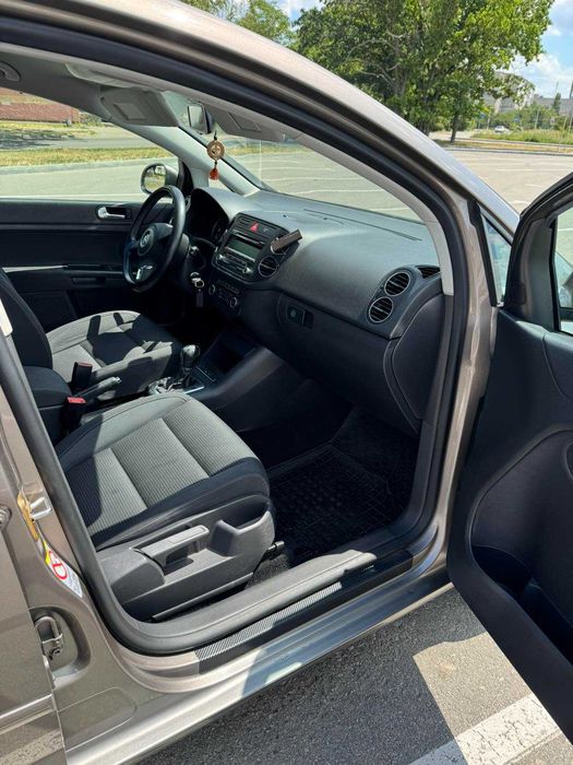Продаж авто Volkswagen Golf Plus 2011