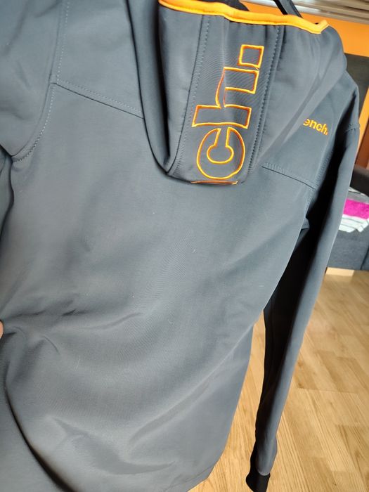 Kurtka bardzo dobry firmy bench rozmiar M unisex