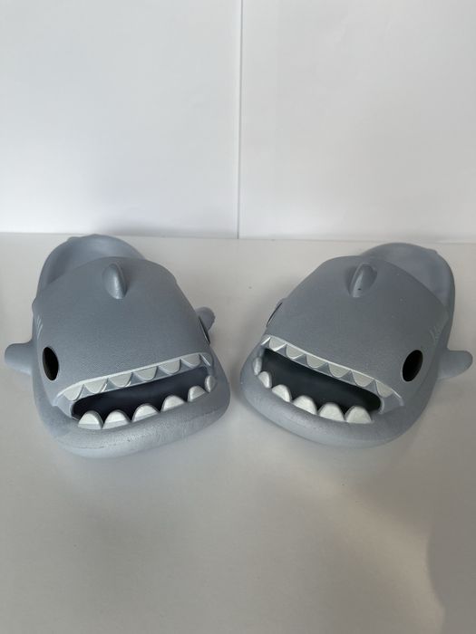 Klapki shark niebieskie