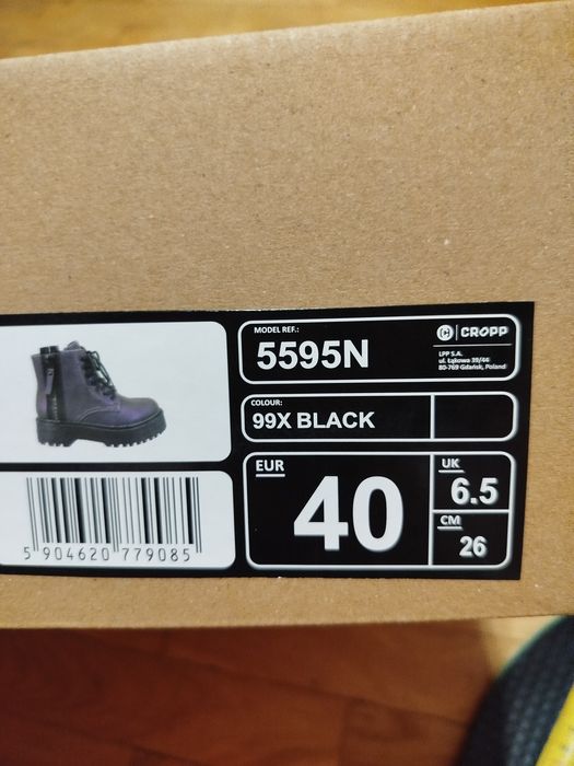 Ботінки. Ботінки жіночі