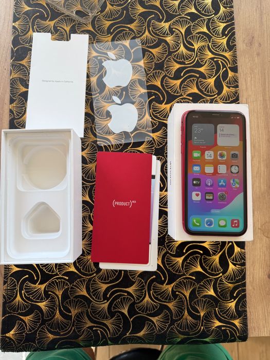 Czerwony  Apple iPhone XR  64GB