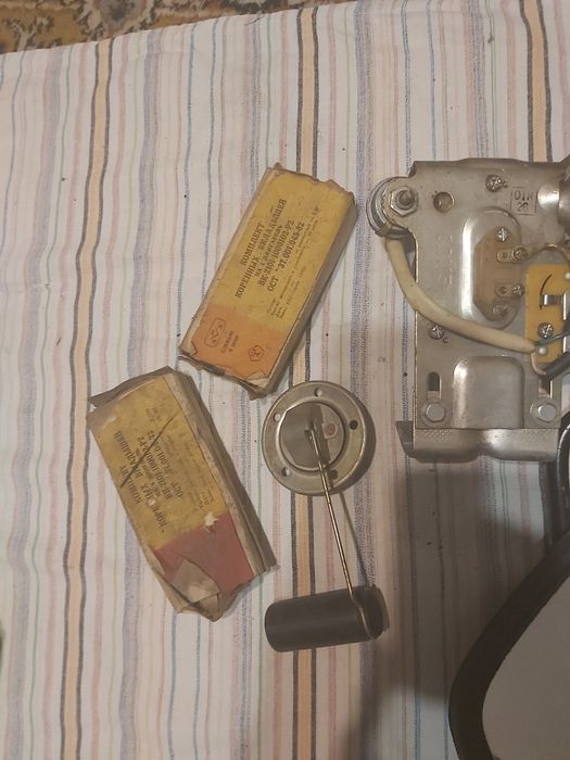 Вкладыши коренные, шатунные  Ваз-2101 , шатунные М412 ( СССР), нов, ра