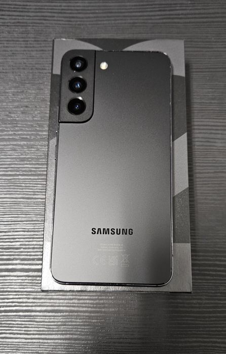 Samsung Galaxy S22 5G Preto.