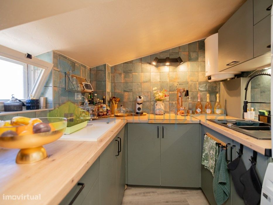 Não Perca Esta Grande Oportunidade! Apartamento Totalmente Remodela...