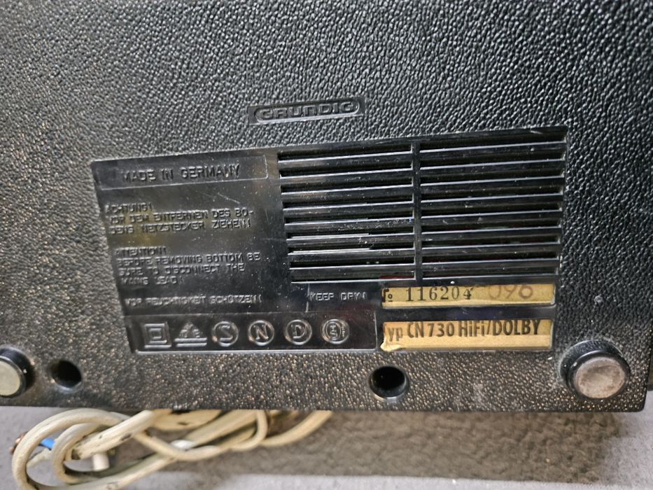Magnetofon Grundig CN 730