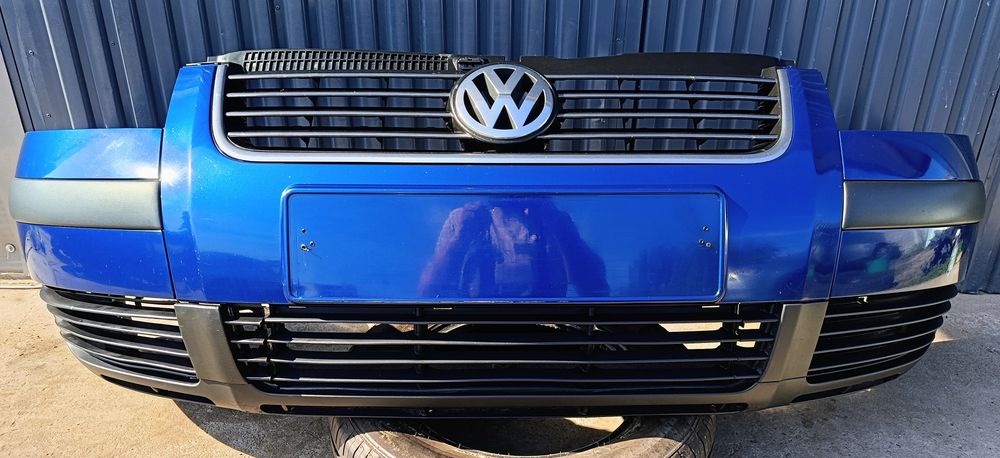 Zderzak przedni przód Passat B5 lift LC5X