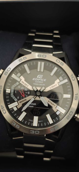 Męski zegarek CASIO ECB-2000D-1AEF Edifice solarny