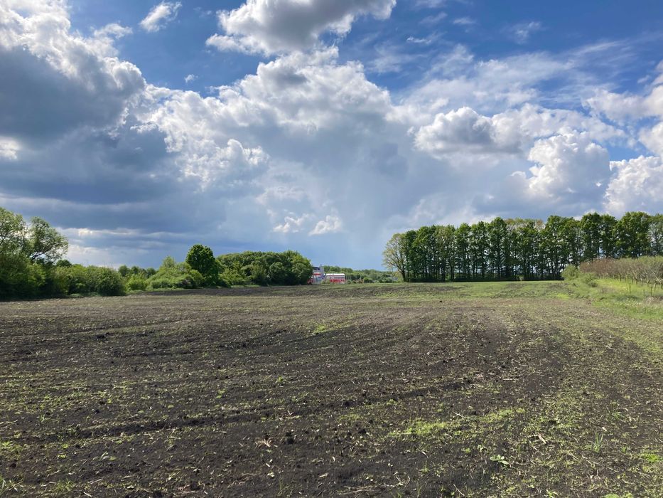 Продам земельну ділянку під комерцію у Вінниці, чудова локація!