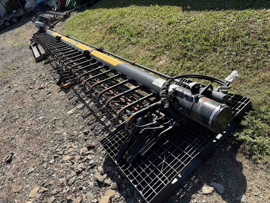 Воздушне мотовило,мотовило що дує повітрям з жатки Case 2020 7.6m F625