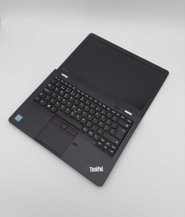 Lenovo ThinkPad L13 | i7-7500 | 16GB | 256GB SSD | 1 Ano Garantia