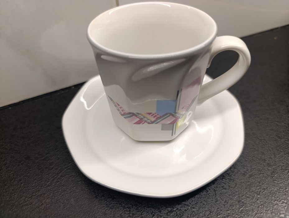 Filiżanka że spodkiem