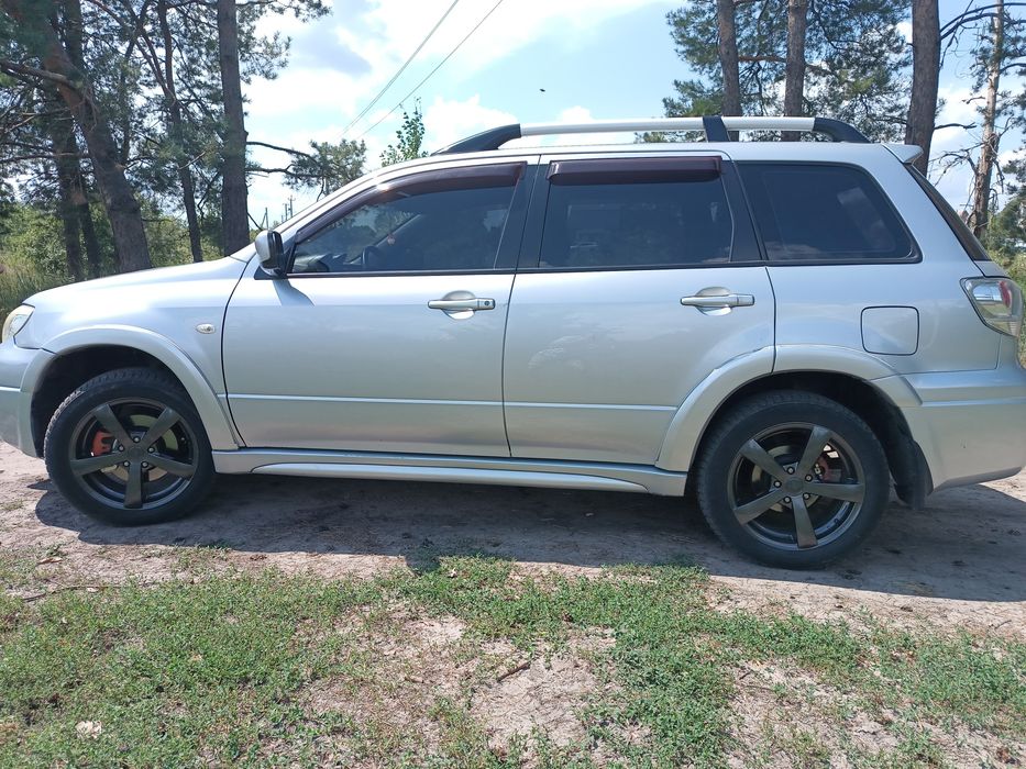 Mitsubishi outlander '2007 2,4 4wd Рестайлинг
