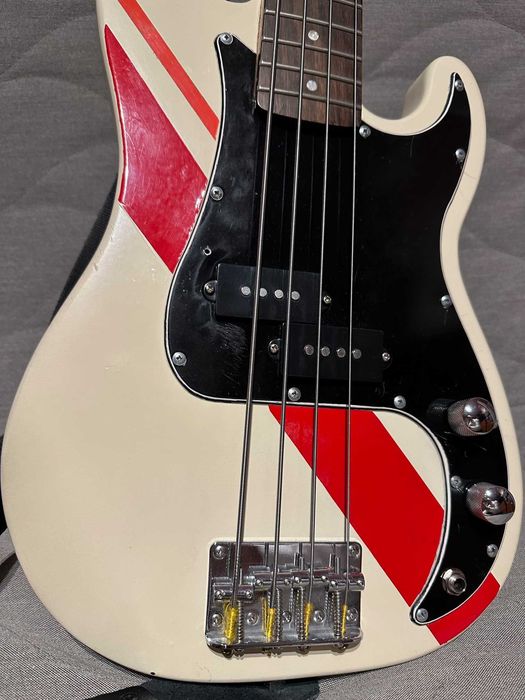 Sprzedam gitarę basową HB short scale