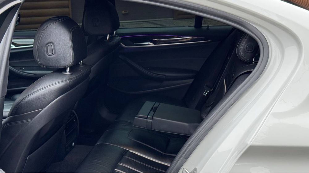 Продам BMW G30 2017 год