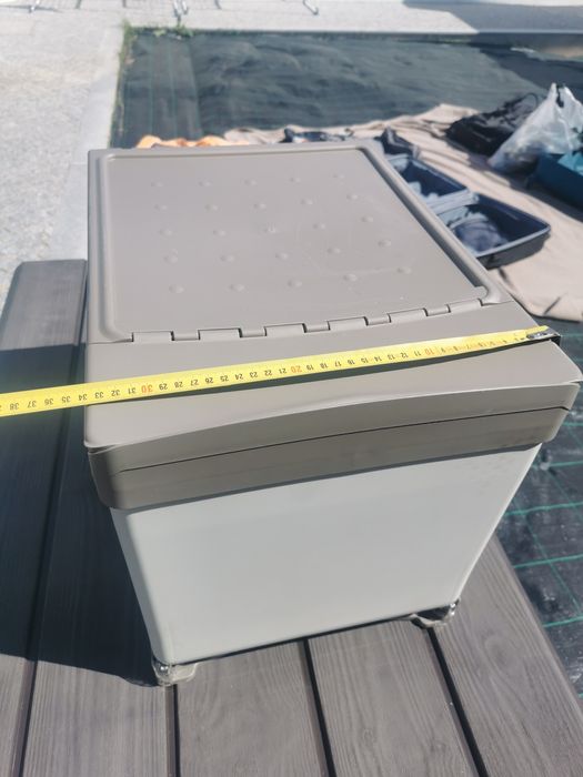 Balde de lixo com abertura automática