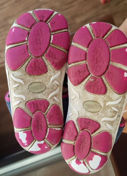 Босоніжки для дівчинки superfit