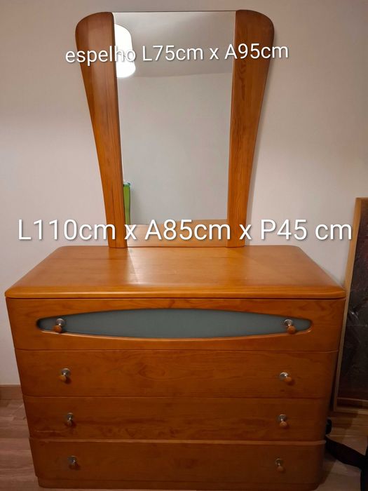 Mobilia de quarto em Cerejeira