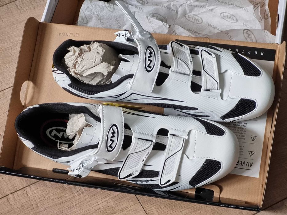 Buty szosowe Northwave Sonic SRS r. 45 białe, nowe SPD