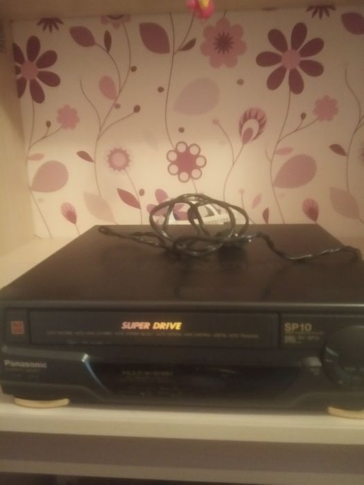 Видеомагнитофон Панасоник оригинал