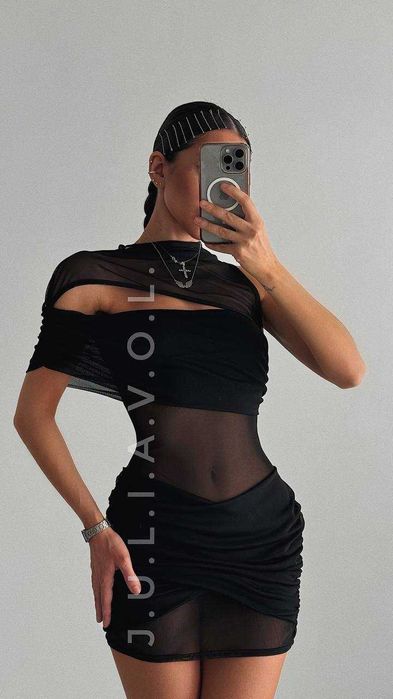 Чорна міні-сукня сітка