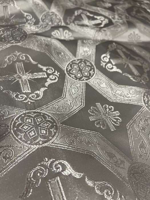 Білий Дияконський стихарь підходить і для паламаря.